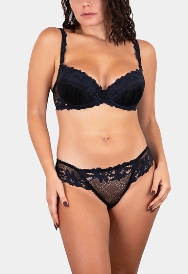 VP1720 Daniella V.I.P.A